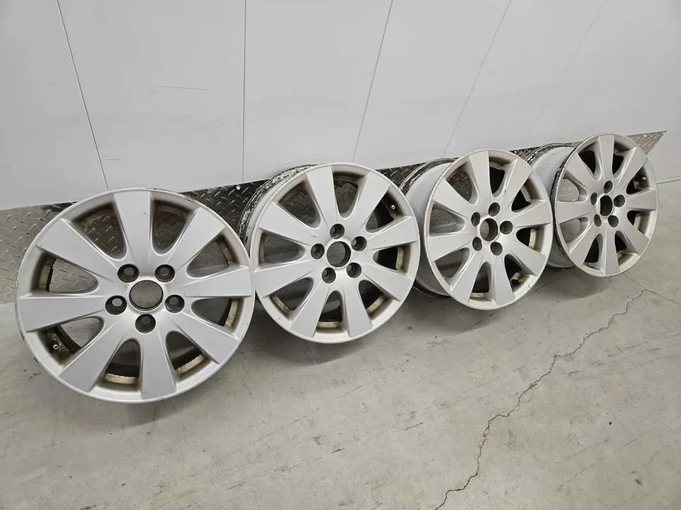 Toyota Rims- 16 Inch image indicator(2)