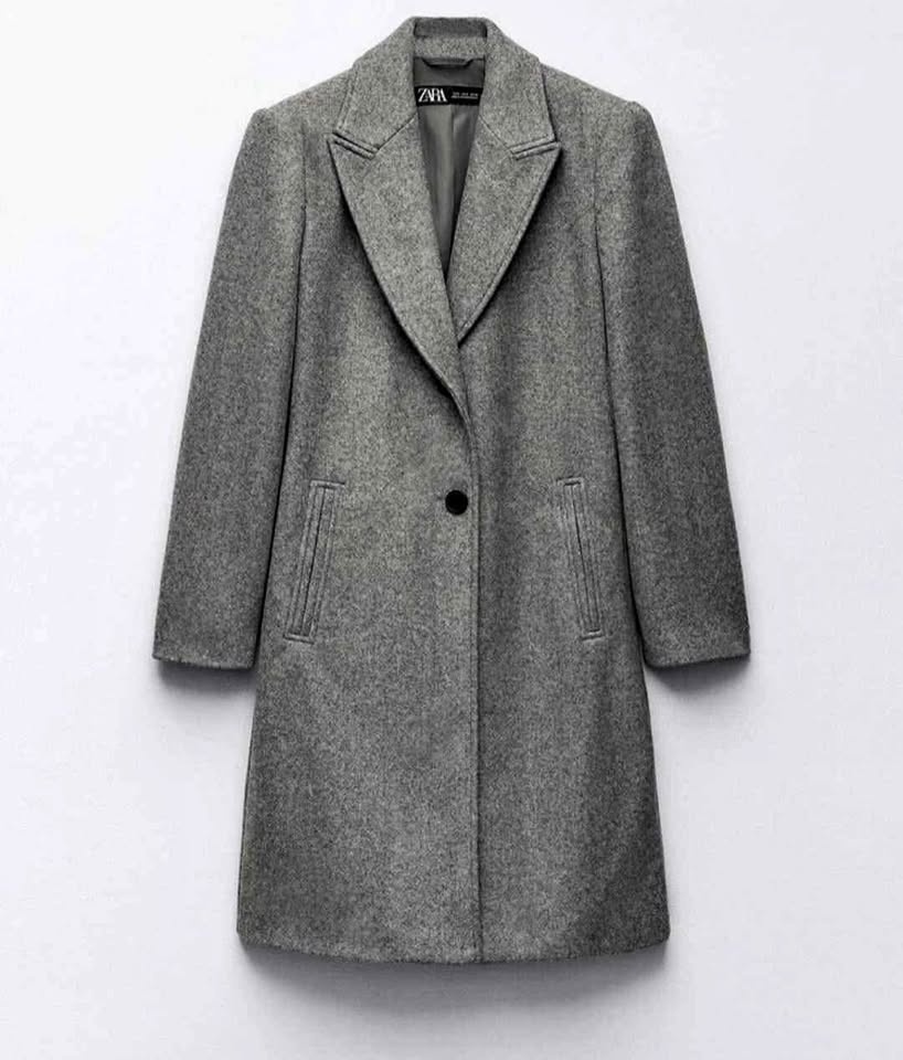 ZARA Women's grey coat (Size M)