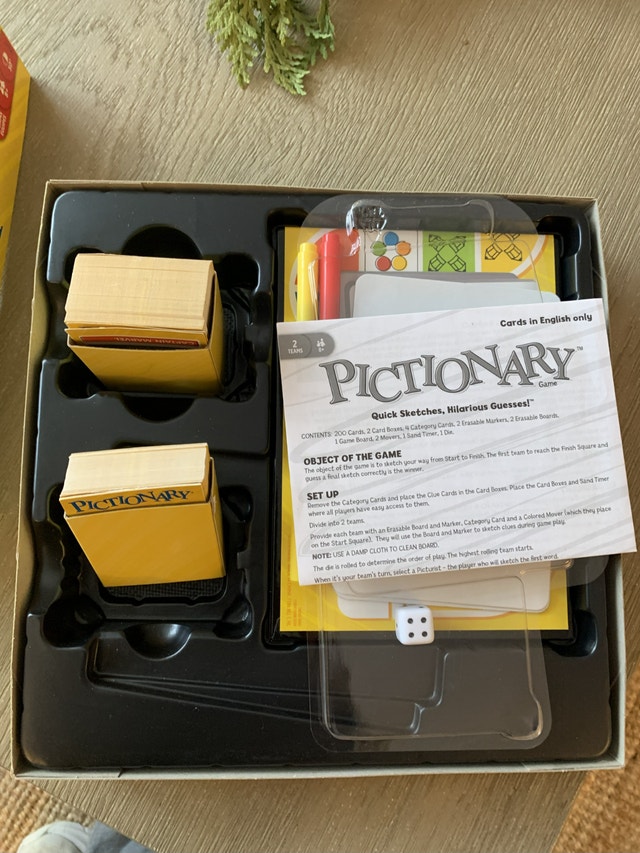 Pictionary board game - dry erase edition! - photo 2