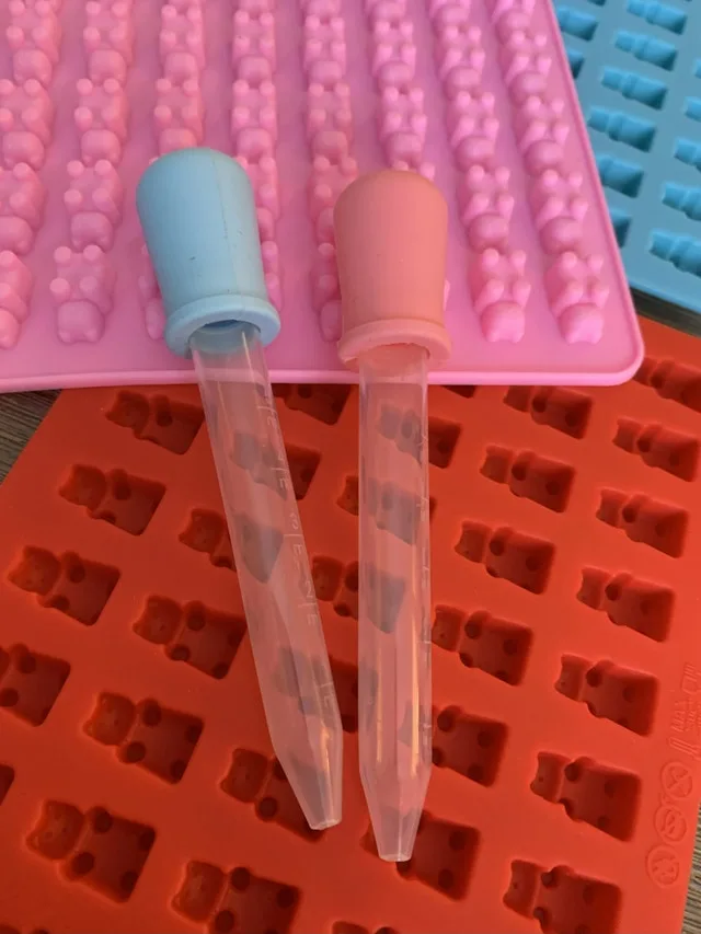 DIY Gummy Bear Mold Kit with Eye Droppers