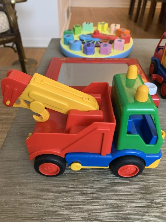 Classic WADER toy tow & garbage trucks. image indicator(4)
