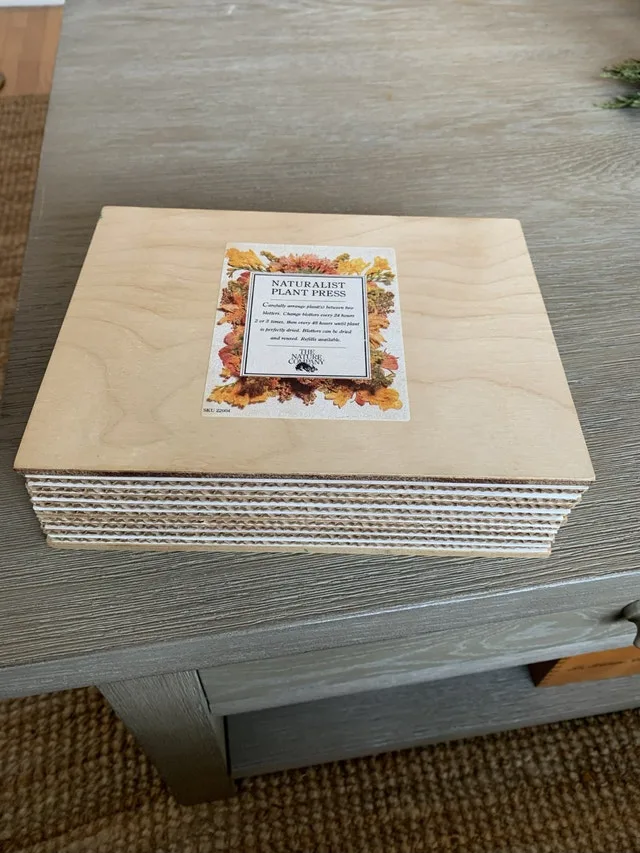 Flower and Plant Press Kit image indicator(2)