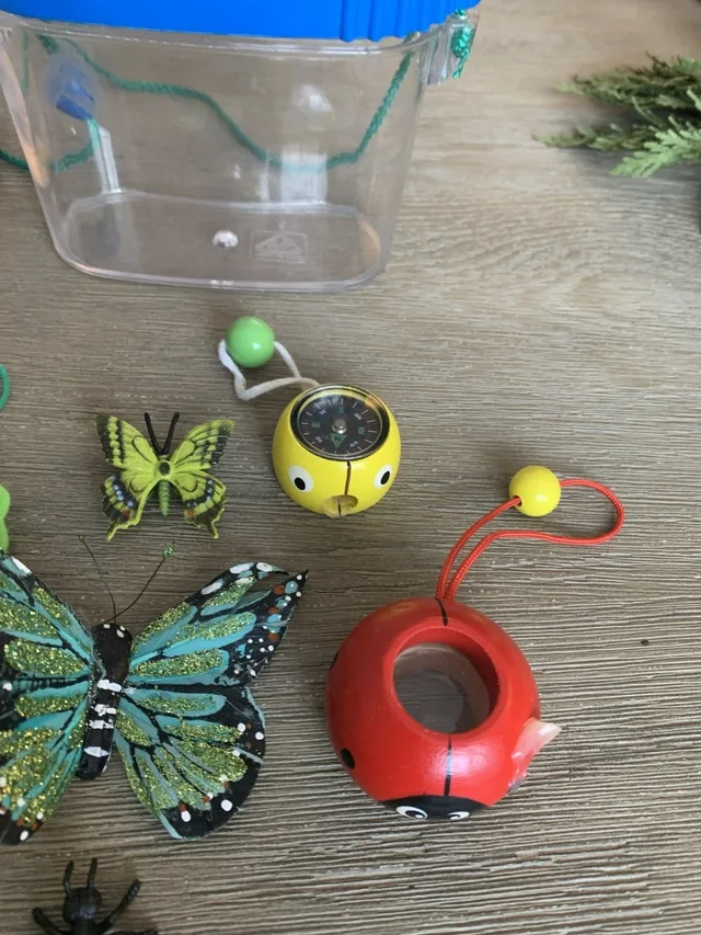 Mini Microscope, Wilderness & Nature Explorer Toy Collection image indicator(4)