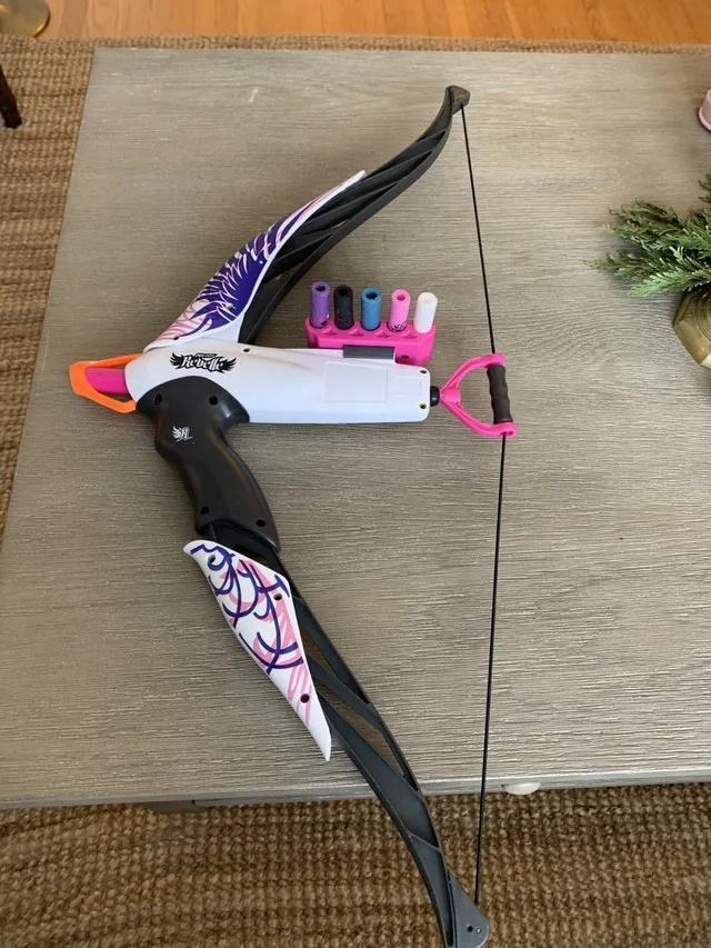 Nerf Rebelle Toy Arrow/Crossbow with 5 soft darts