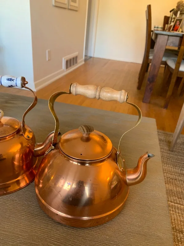 Vintage Copper Kettles image indicator(10)