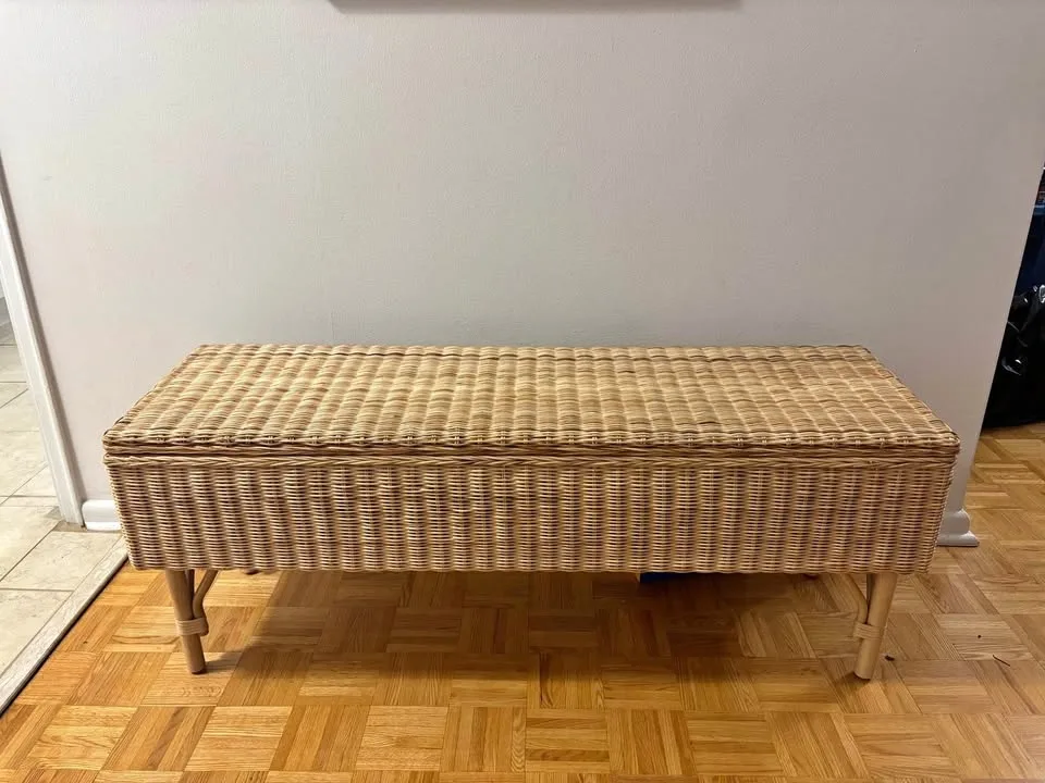 TOLKNING Wicker and Wood Bench