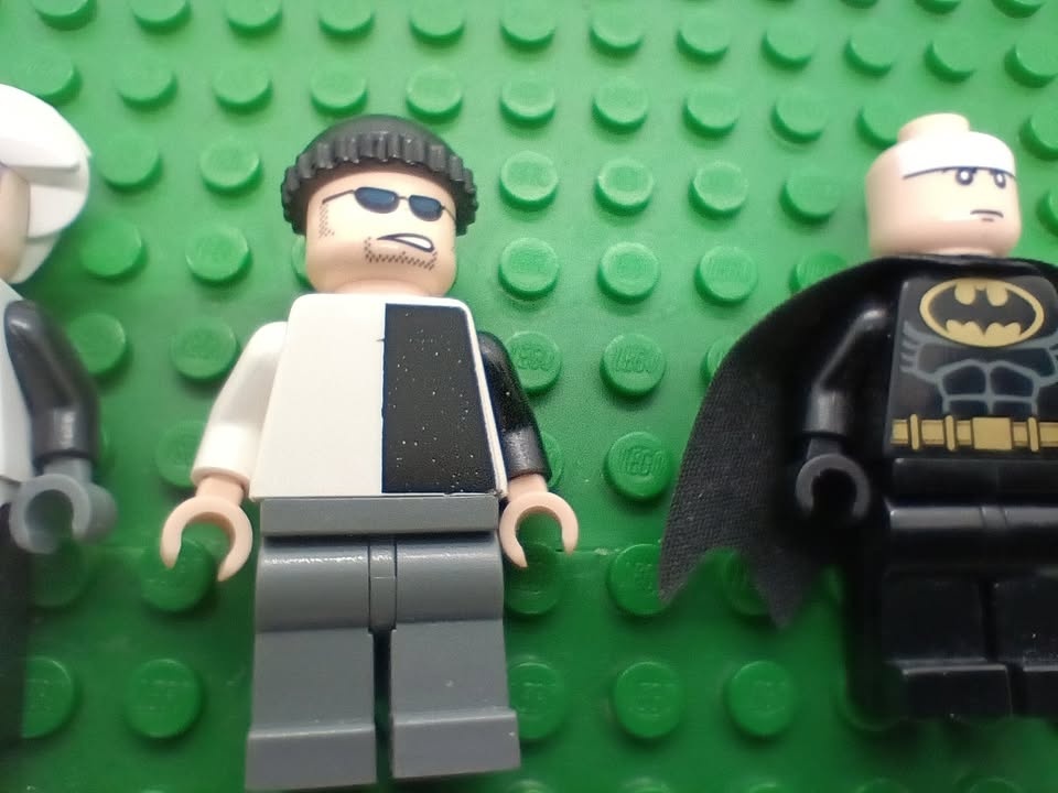 LEGO DC Batman 2006 Two-Face Minifigure & Other Minifigs - photo 3