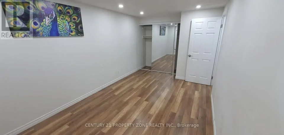 3 Beds 1 Bath - House image indicator(9)