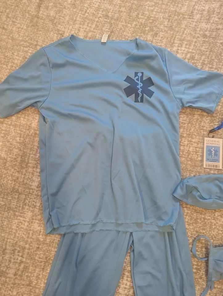 Kids Doctor Costume Set – Size 8–10 (New in Package) image indicator(3)