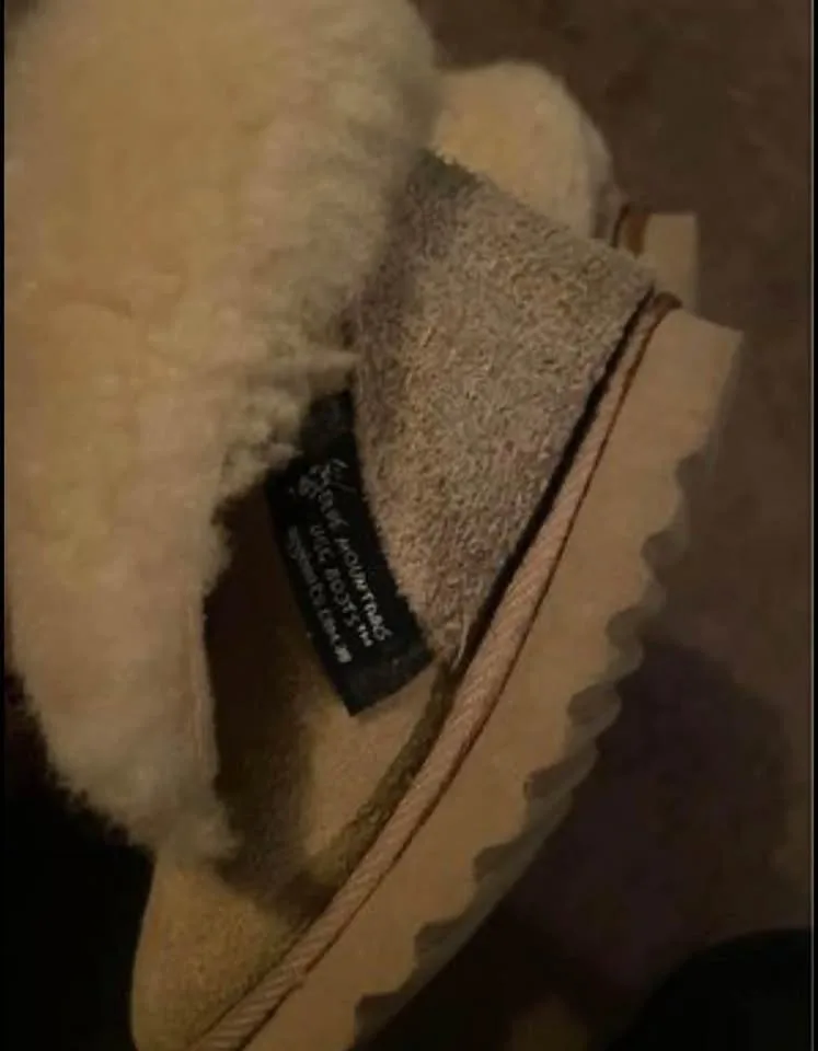 Baby uggs- blue mountain as 3 image indicator(3)