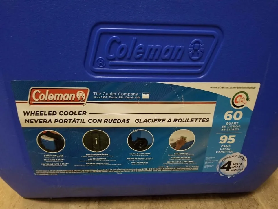 Coleman 60 Quart Wheeled Cooler image indicator(3)
