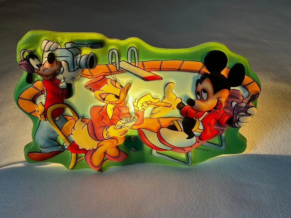 Disney night light and Mickey Mouse bank image indicator(3)