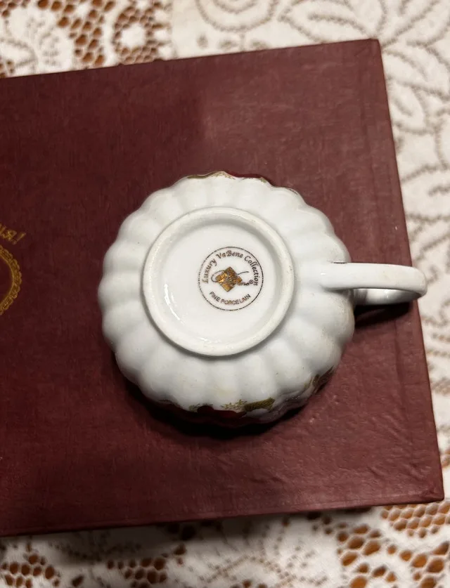Luxury VaBene tea cup collection image indicator(3)