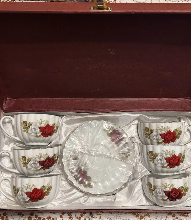 Luxury VaBene tea cup collection image indicator(4)