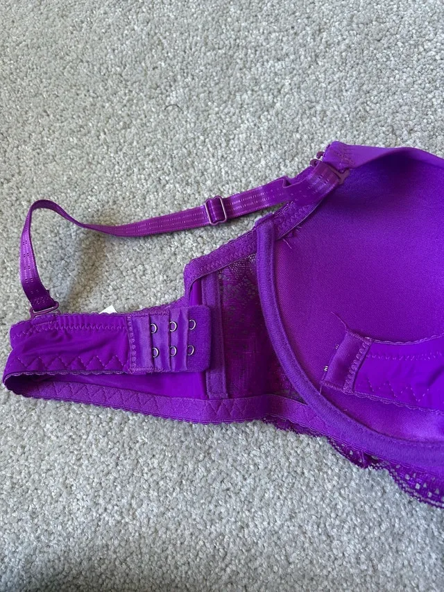 Artdewred Lingerie image indicator(2)