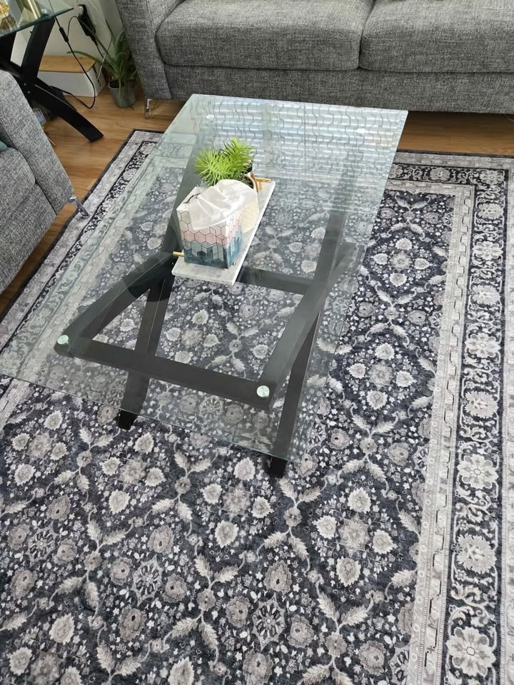 Coffee Table, glass top with sturdy wood legs - photo 2