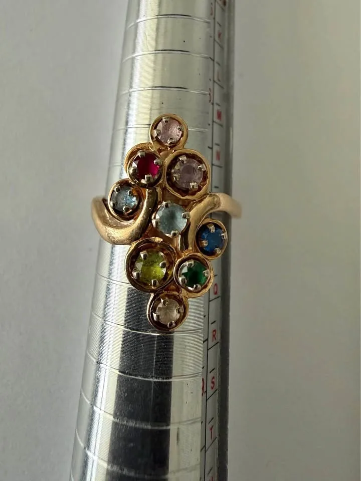 14 K gold ring with stones