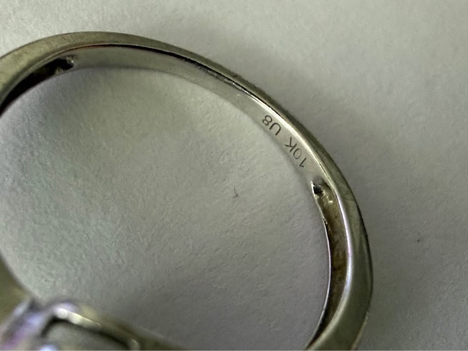 10 K gold ring with diamonds - photo 5