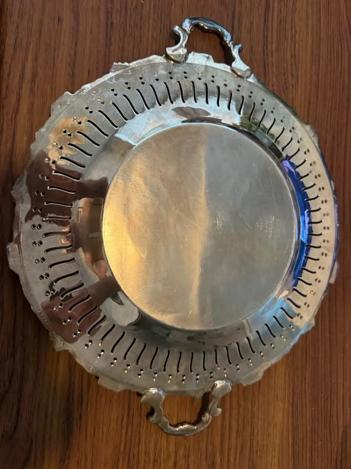 Vintage Marlboro Silver Plated tray image indicator(3)