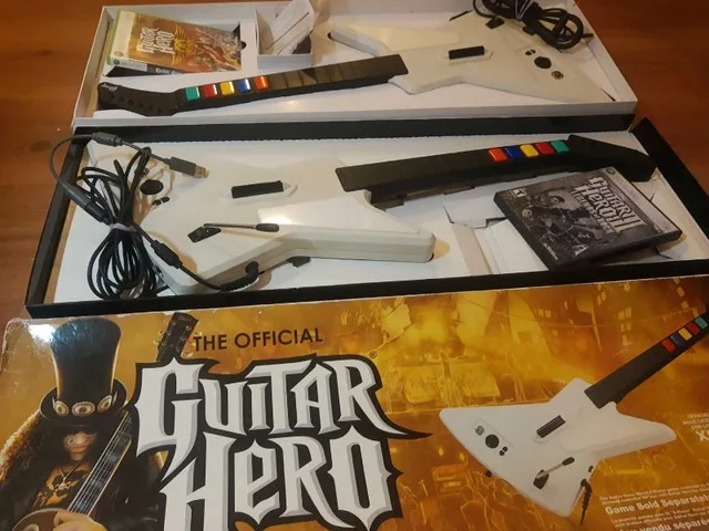 Guitar Hero Guitars & Games for Xbox 360 image indicator(2)