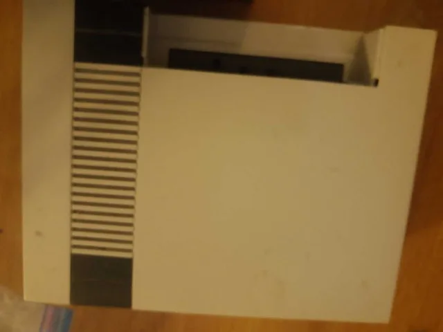 nes console with games image indicator(4)