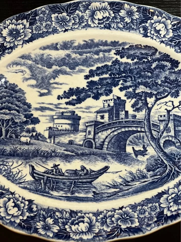 Vintage Japanese Oval Platter Blue & White 11 X 13.5 Pre-owned image indicator(2)