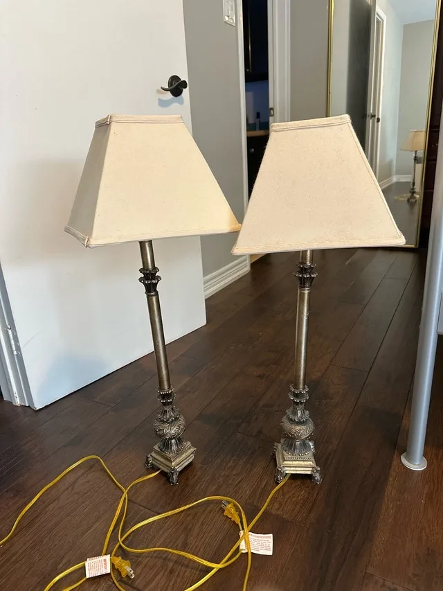2 vintage night side table lamps
