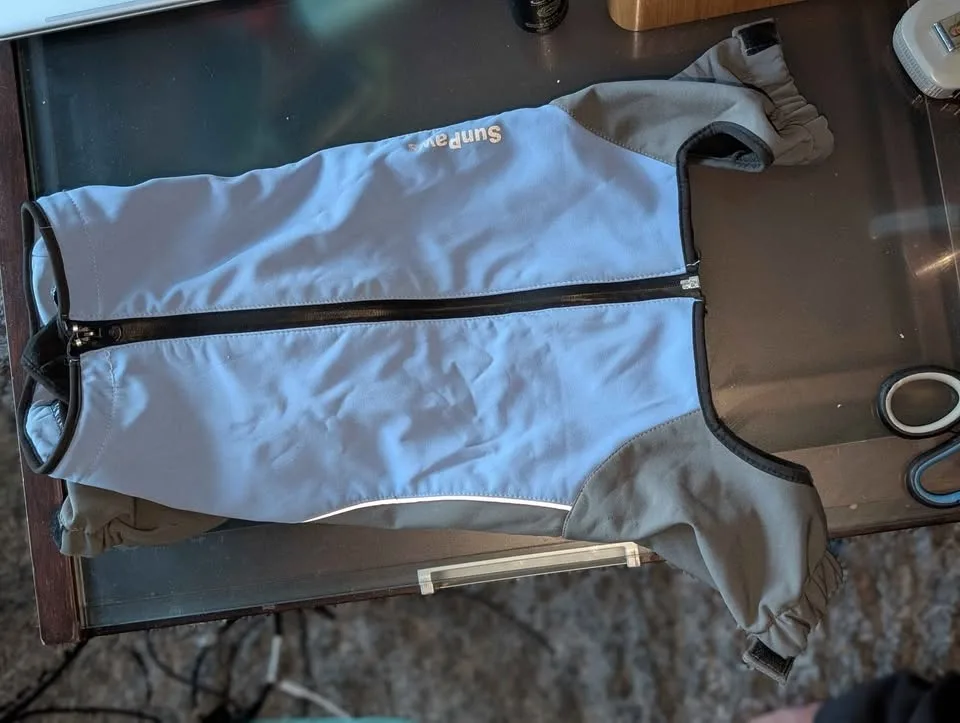 Full body one-piece dog snowsuit image indicator(2)