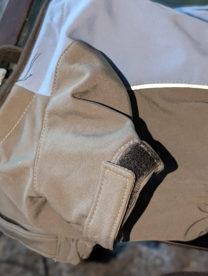 Full body one-piece dog snowsuit image indicator(4)