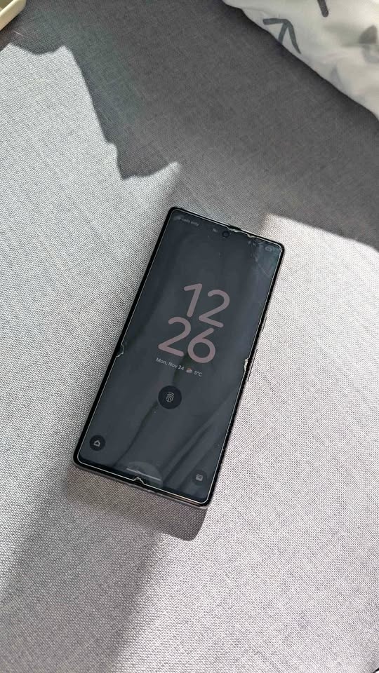 Google pixel 7 smartphone