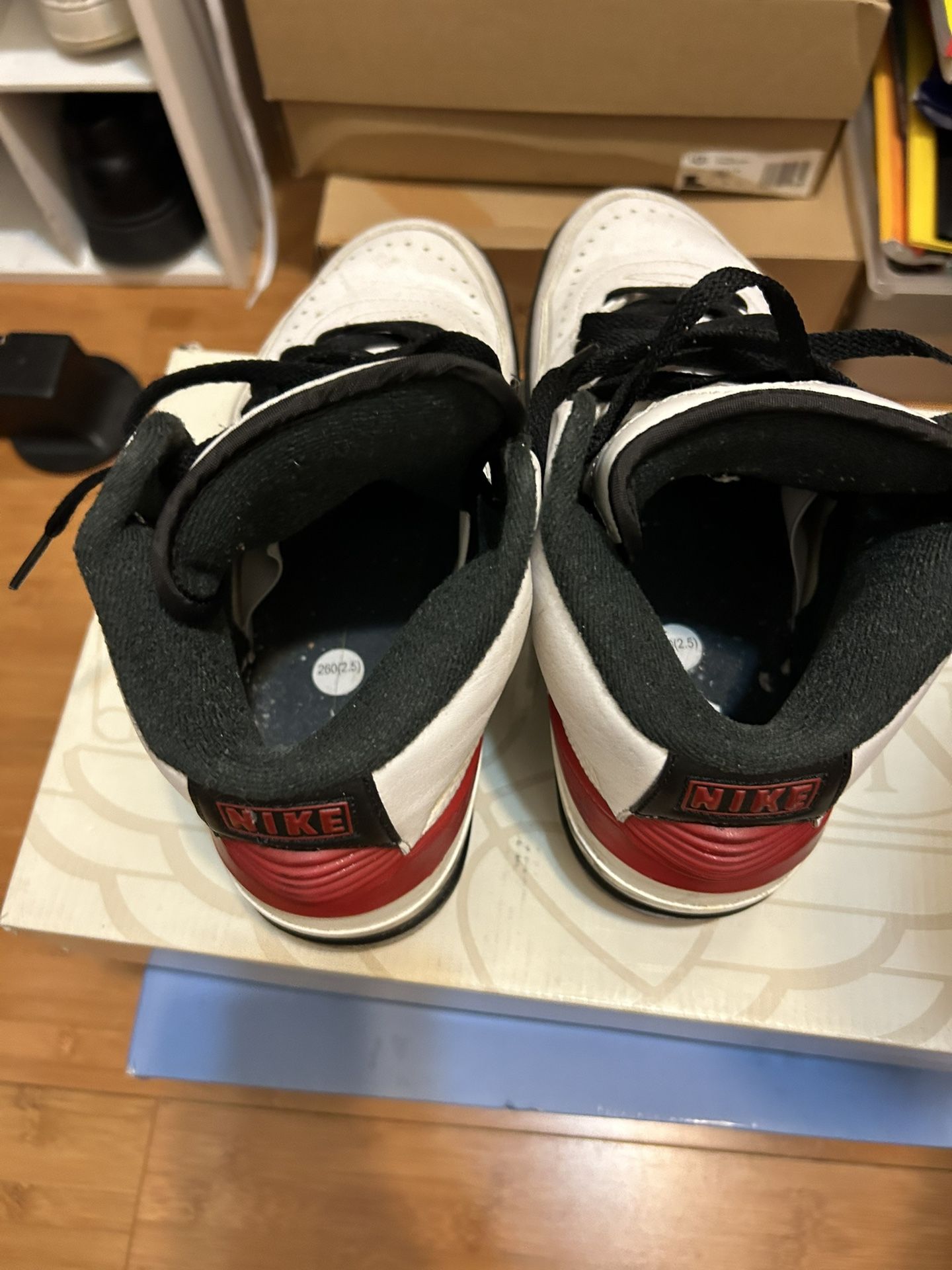 Jordan 2 Chicagos - photo 4