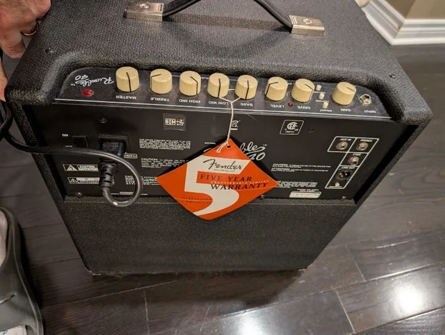 Fender Rumble 40 Bass Combo Amplifier image indicator(4)