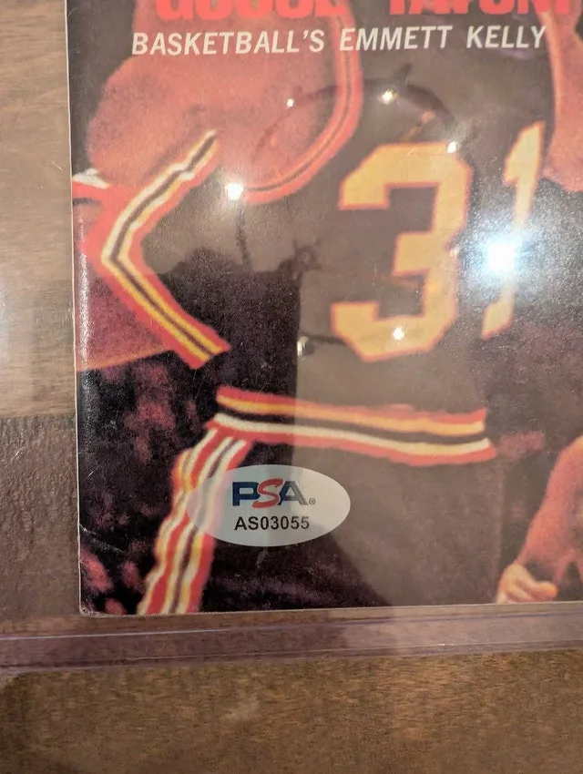 Wilt Chamberlain Signed "Black Sports" 1972 Magazine PSA LOA image indicator(2)