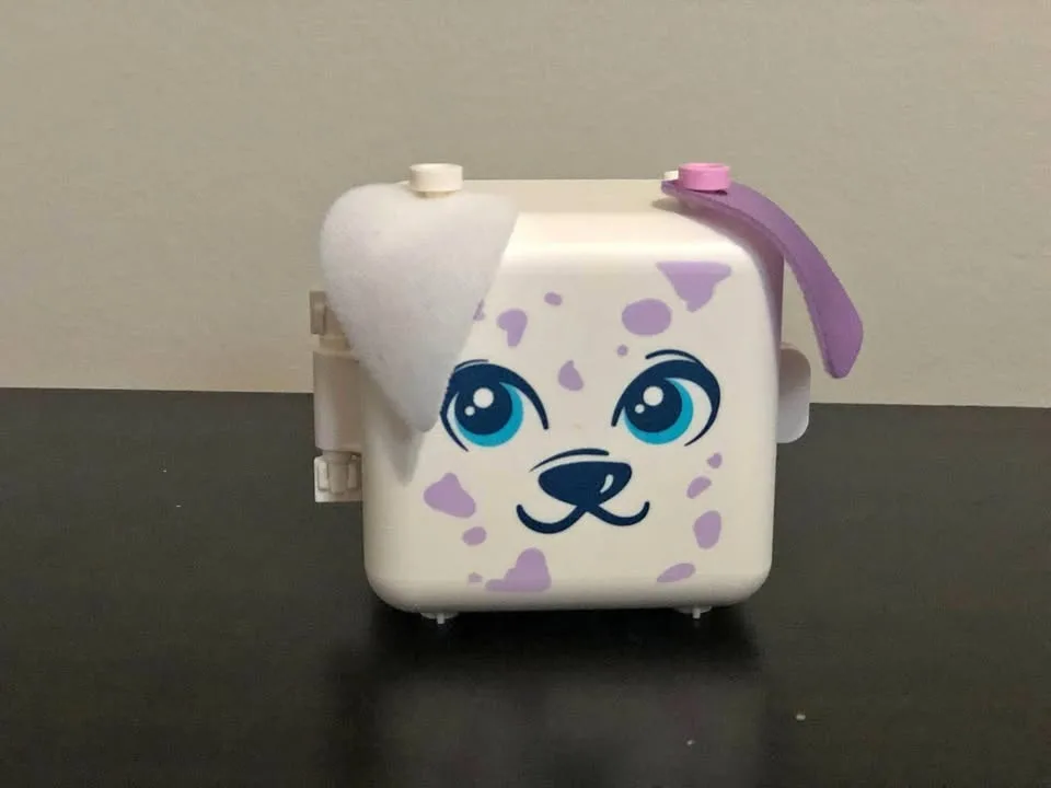 Lego Friends set 41663: Emma’s Dalmatian Dog Box