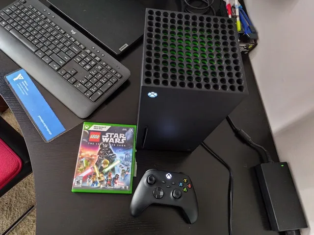 (Delivery) LNIB Xbox Series X 1TB w/games image indicator(4)