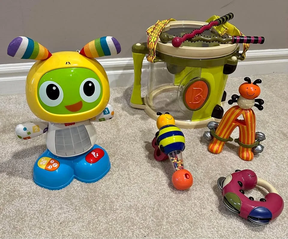 Music Toy Bundle: Drum Set, Fisher-Price Beatbo thumbnail