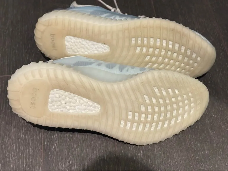 Yeezy 350 Mono Ice Size 10 image indicator(3)