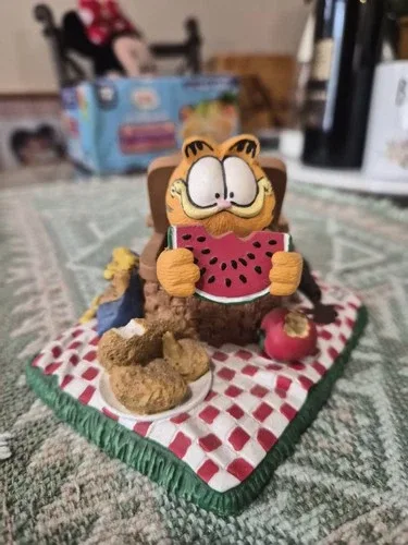 Vintage Garfield Gourmet Picnic Danbury Mint 1993