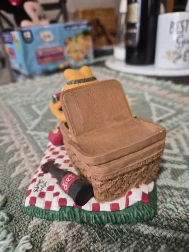 Vintage Garfield Gourmet Picnic Danbury Mint 1993 image indicator(3)