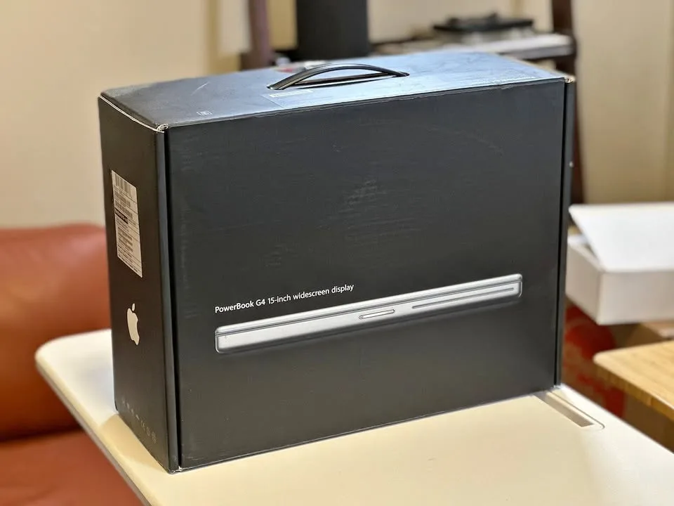 Apple 15-inch PowerBook G4 (2004)