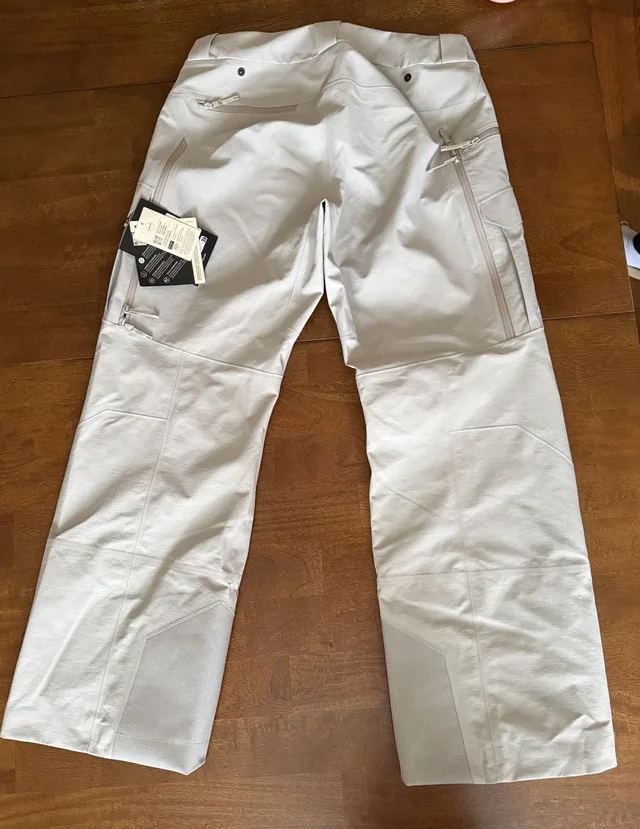 Arc'teryx Sabre Relax Pants (Brand New w/ Tags) – Size L image indicator(2)