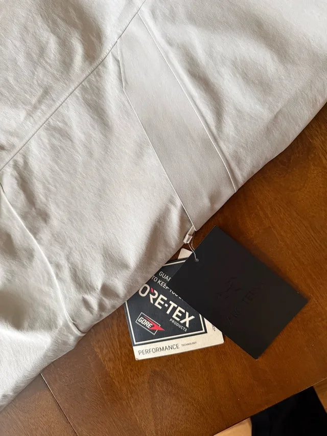 Arc'teryx Sabre Relax Pants (Brand New w/ Tags) – Size L image indicator(6)