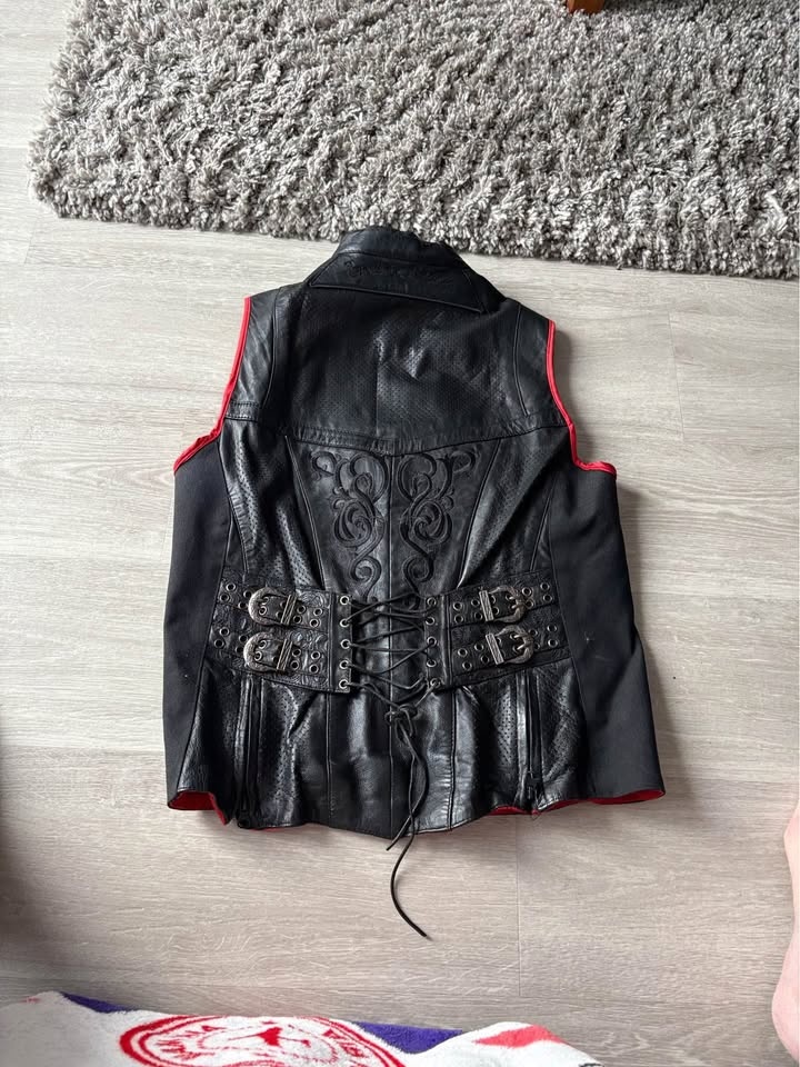 Speed and Strength Ladies leather vest - photo 2