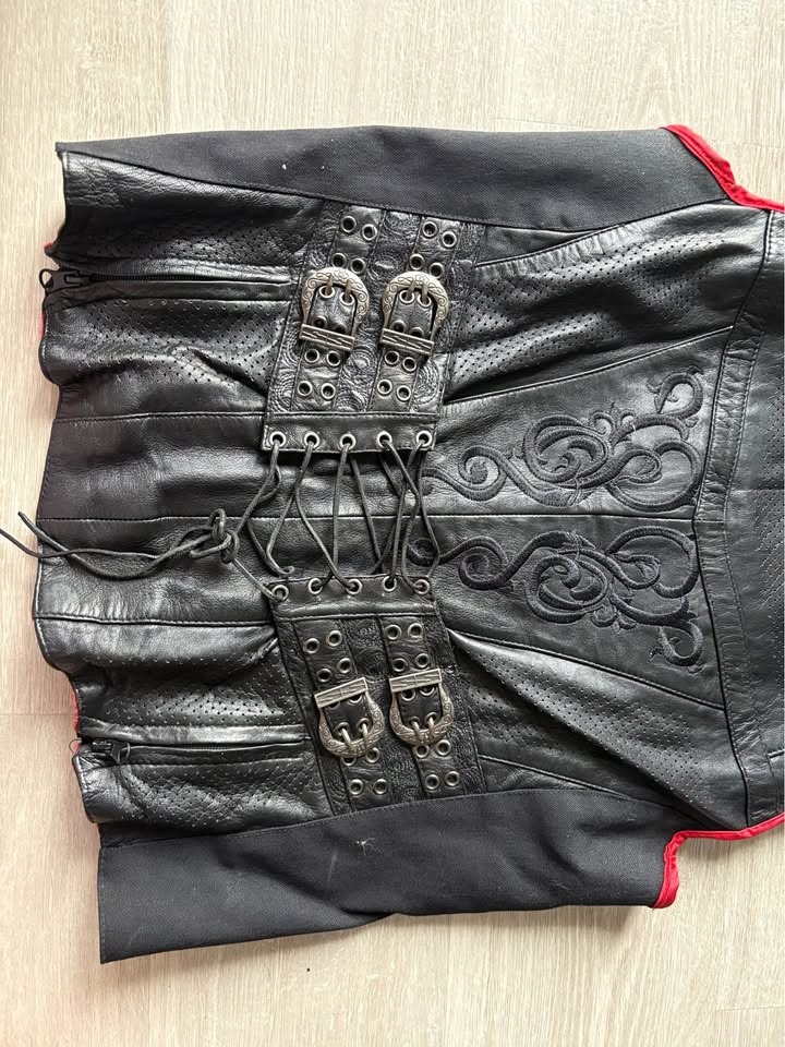 Speed and Strength Ladies leather vest - photo 4