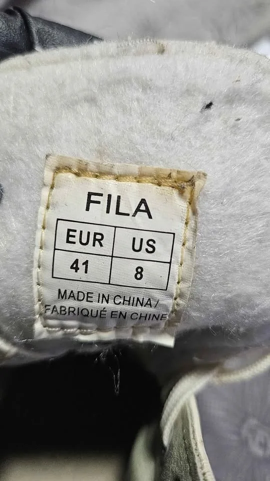 Ladys Ice Skaters image indicator(5)