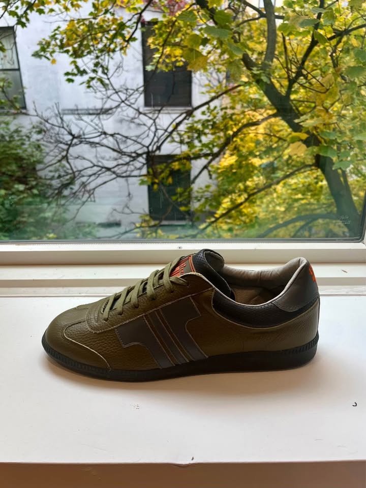 🇭🇺 NEW Tisza Compakt Sneakers (Men’s 11/11.5 US) - photo 2