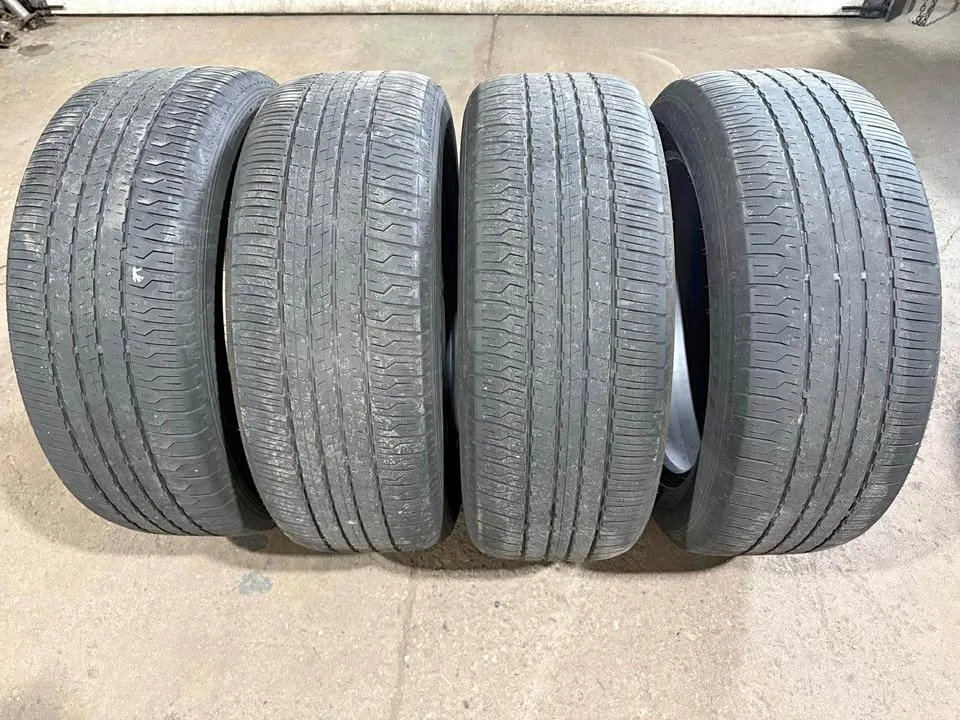 DunLop tires (235/55R19)