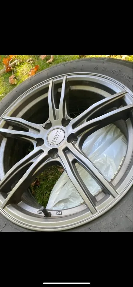 Winter Michelin tires with rim image indicator(7)