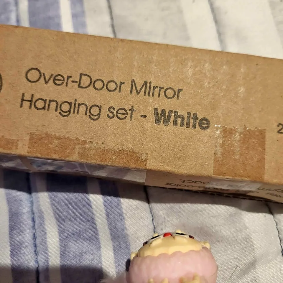 Over the door mirror hanger