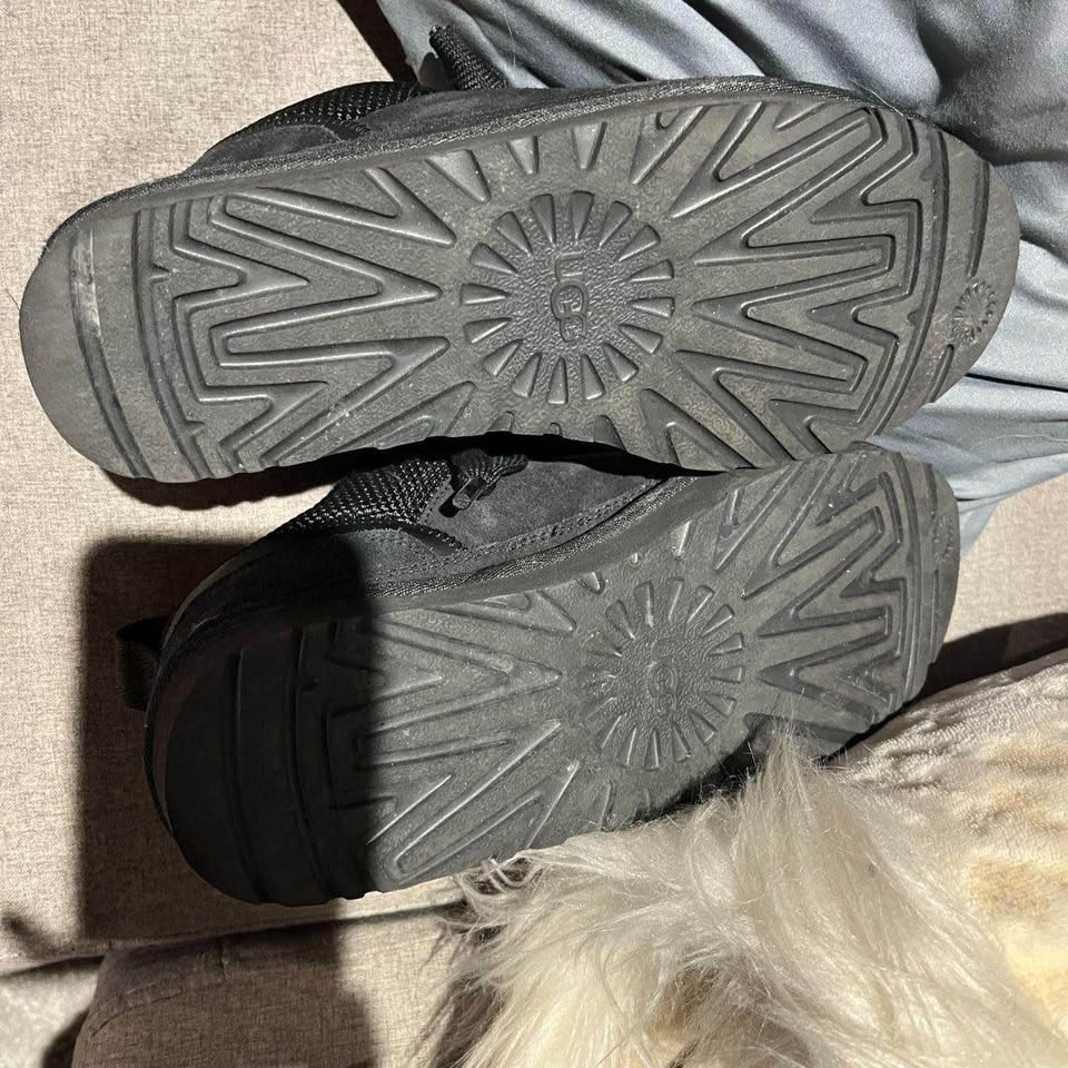 Ugg Lowmel Size 9 - photo 4